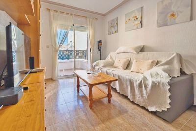 Apartmán 3+kk s bazénom Torrevieja-La Mata, Španielsko
