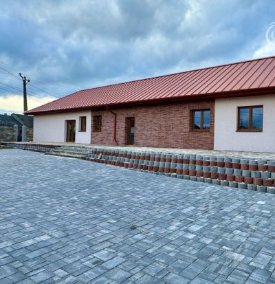 PREDAJ 3izb.dom ,HIDÁSNEMETI, rozsiahly pozemok,