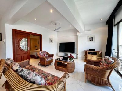 Thajsko-Pattaya- veľký 2 izbový apartmán-Sombat Condotel - 5