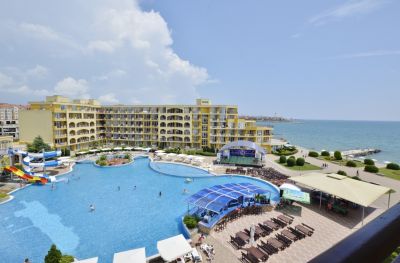 Apartmán 1+kk s terasou a bazénom Aheloy-Bulharsko - 1