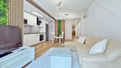 Apartmán 3+kk s balkónom Torrevieja-Španielsko