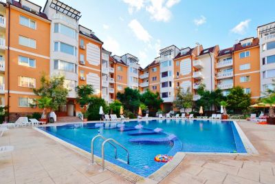 Apartmán 2+kk s balkónom a bazénom Slnečné Pobrežie, Bulharsko