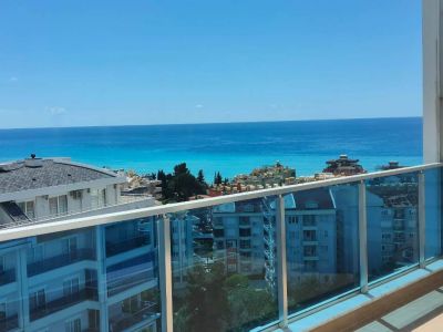 Zariadený mezonet apartmán s 3 spálňami a výhľadom na more Alanya - Tosmur APM