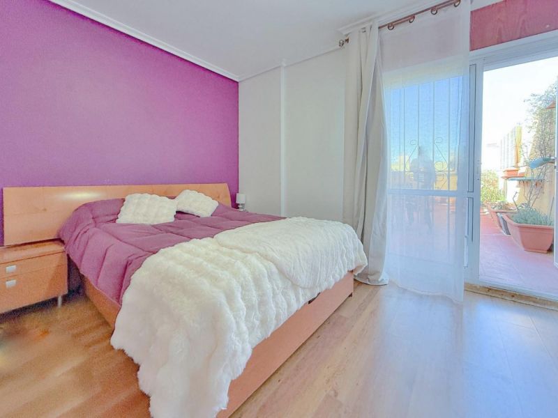 Apartmán 4+1 s terasou Torrevieja-Španielsko - 11