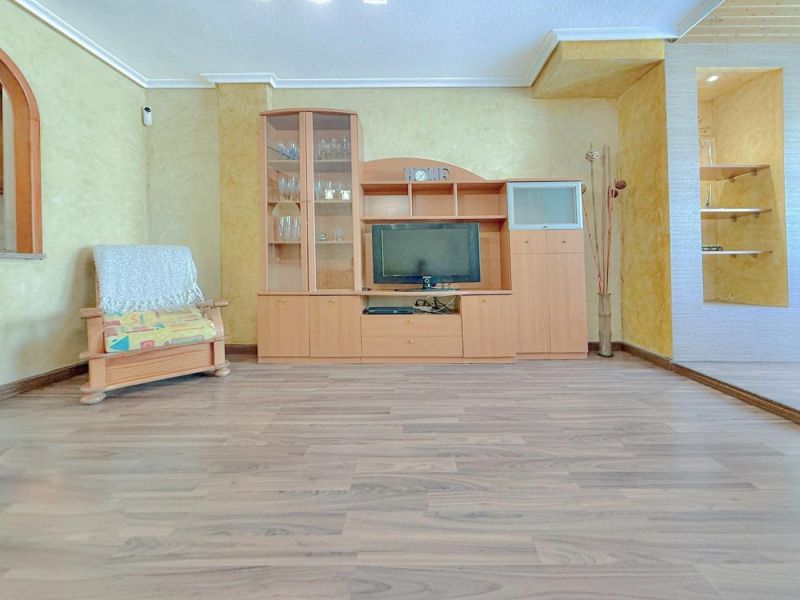 Apartmán 4+1 s terasou Torrevieja-Španielsko - 16