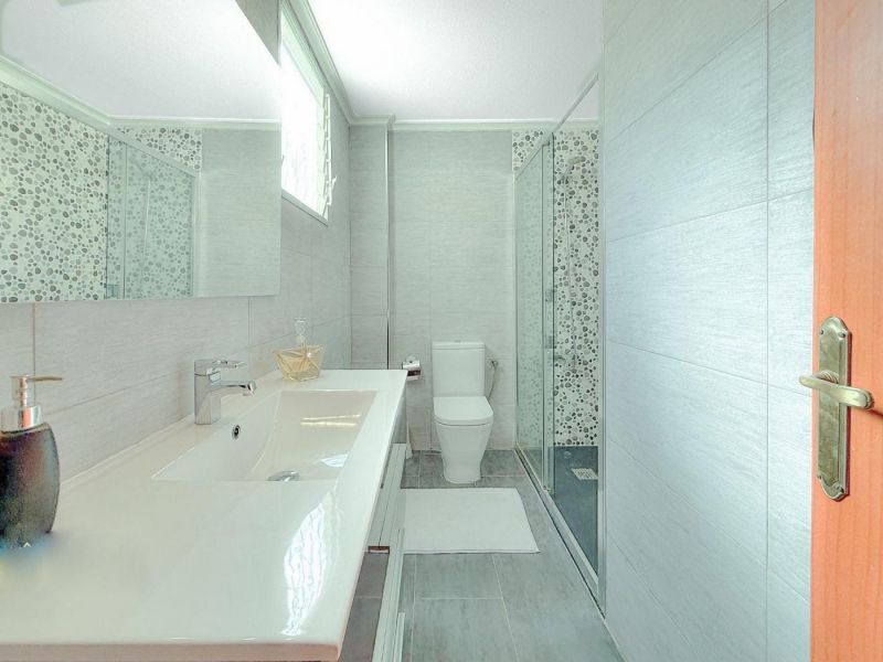 Apartmán 4+1 s terasou Torrevieja-Španielsko - 18