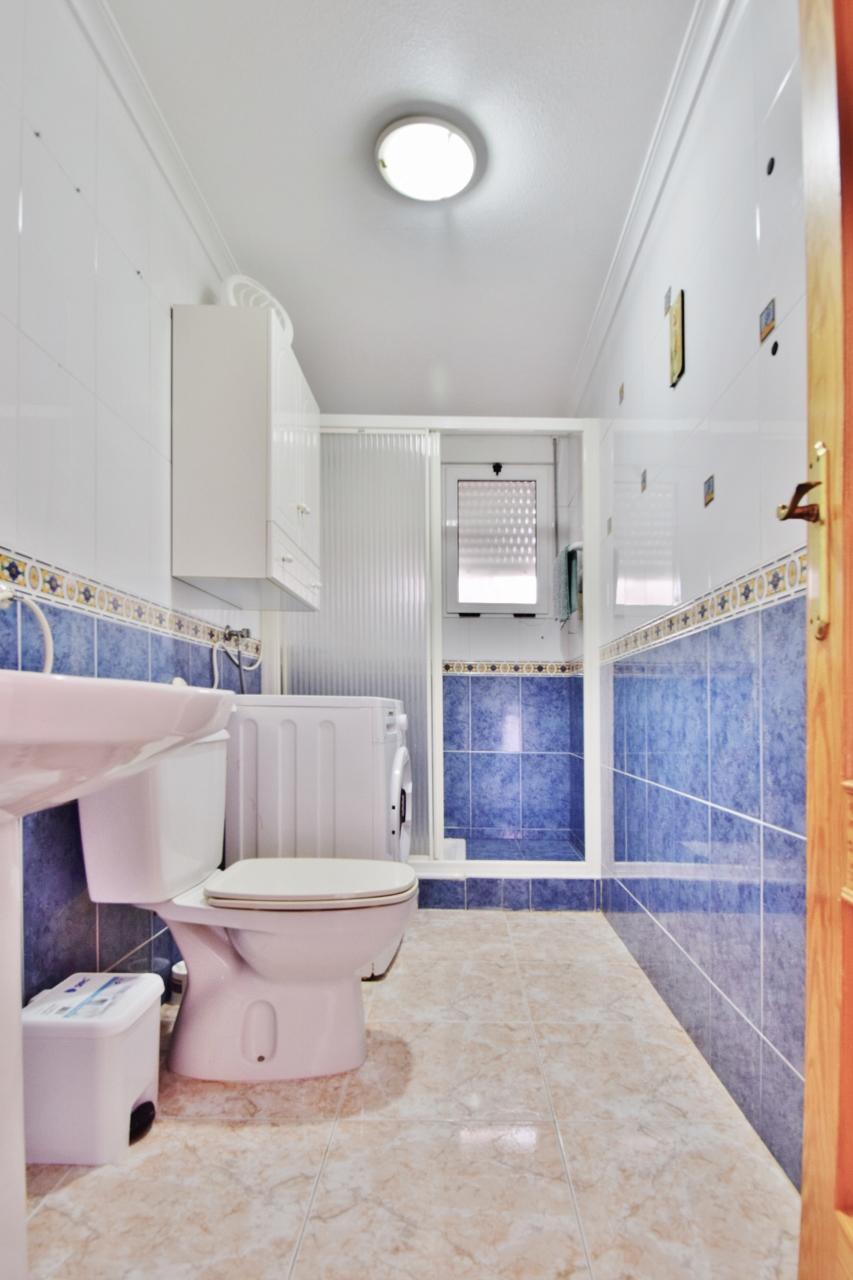 Apartmán 4+kk s bazénom a terasou Torrevieja-Španielsko - 5