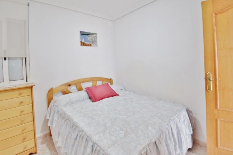 Apartmán 4+kk s bazénom a terasou Torrevieja-Španielsko - 12