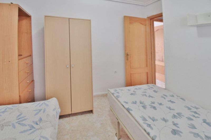 Apartmán 4+kk s bazénom a terasou Torrevieja-Španielsko - 16