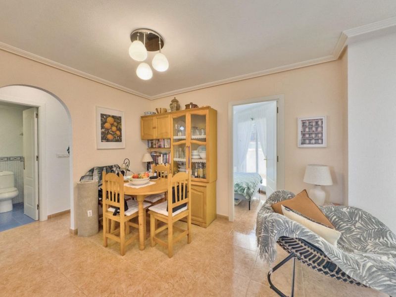 Apartmán 4+kk s bazénom a terasou Torrevieja-La Mata, Španielsko - 3