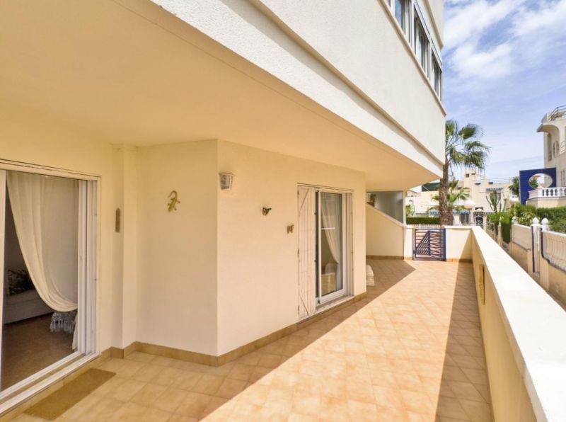 Apartmán 4+kk s bazénom a terasou Torrevieja-La Mata, Španielsko - 15