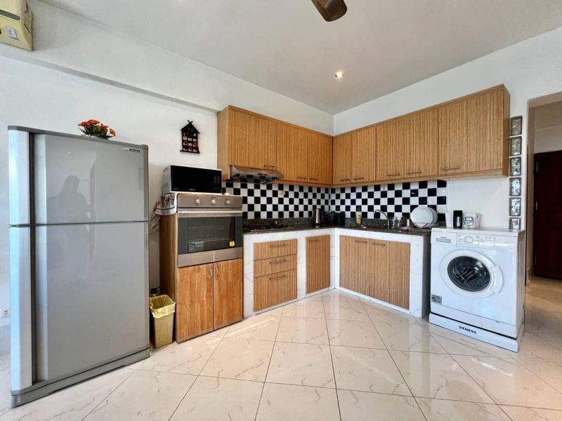 Thajsko-Pattaya- veľký 2 izbový apartmán-Sombat Condotel - 3