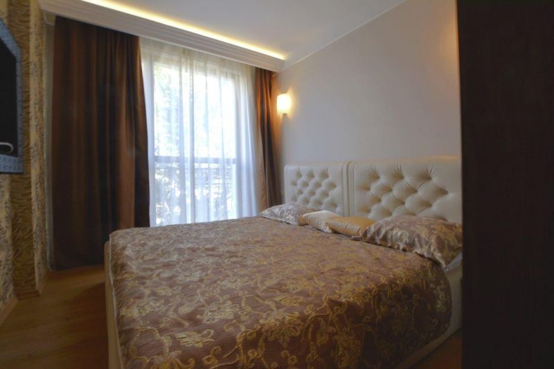 Apartmán 3+kk s bazénom Slnečné pobrežie-Bulharsko - 7