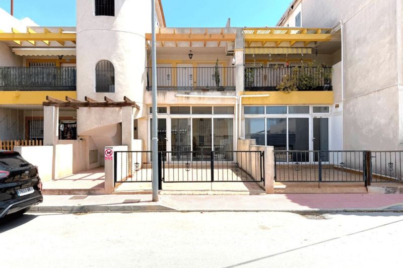 Apartmán 3+1 Daya Nueva-Alicante, Španielsko - 2