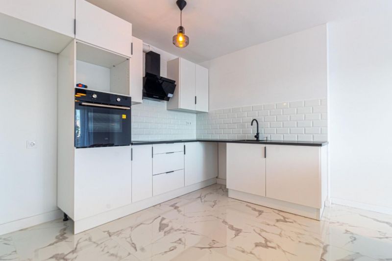 Apartmán 3+kk s balkónom a bazénom Torrevieja-Punta Prima, Španielsko - 4