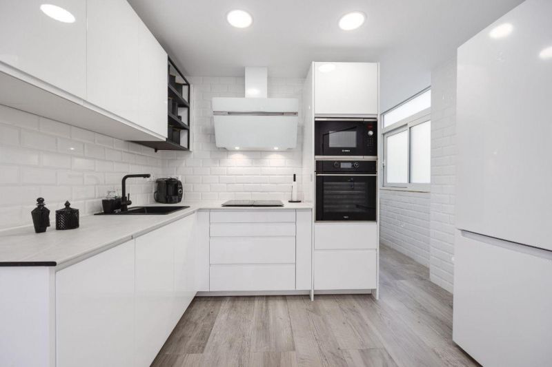 Lukratívny apartmán 4+1 s balkónom Torrevieja-Španielsko - 6