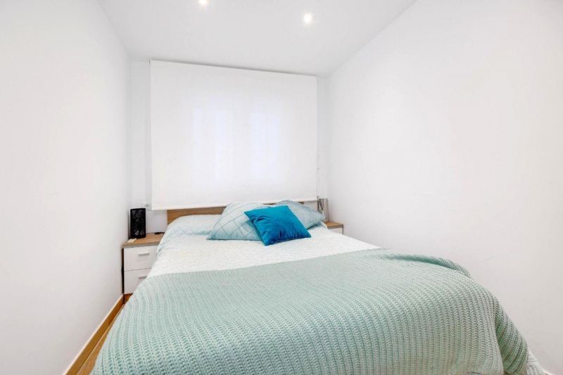 Apartmán 4+kk s balkónom a bazénom Torrevieja-Playa del Acequion, Španielsko - 12