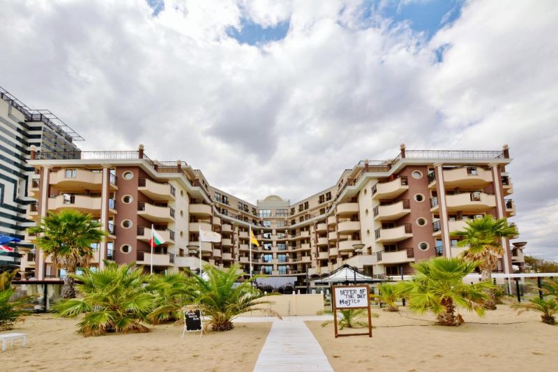 Lukratívny apartmán 2+kk s bazénom Slnečné pobrežie-Bulharsko - 2