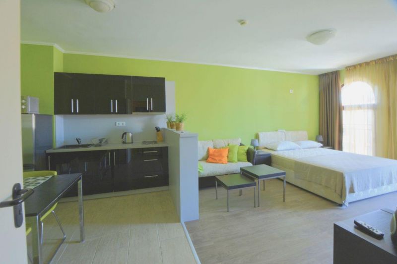Apartmán 2+kk s balkónom a bazénom Aheloy-Bulharsko - 2