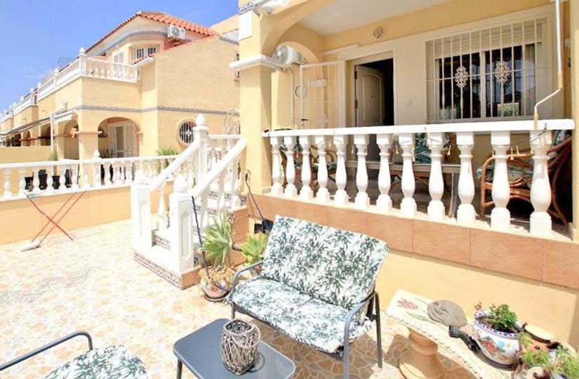 Dom 4+1 s terasou a bazénom Alicante-Algorfa, Španielsko - 20