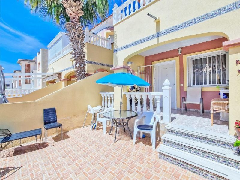 Dom 3+kk s terasou a bazénom Orihuela Costa-La Zenia, Španielsko - 2