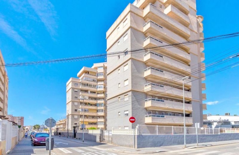 Apartmán 3+kk s balkónom a bazénom Torrevieja-Španielsko - 19