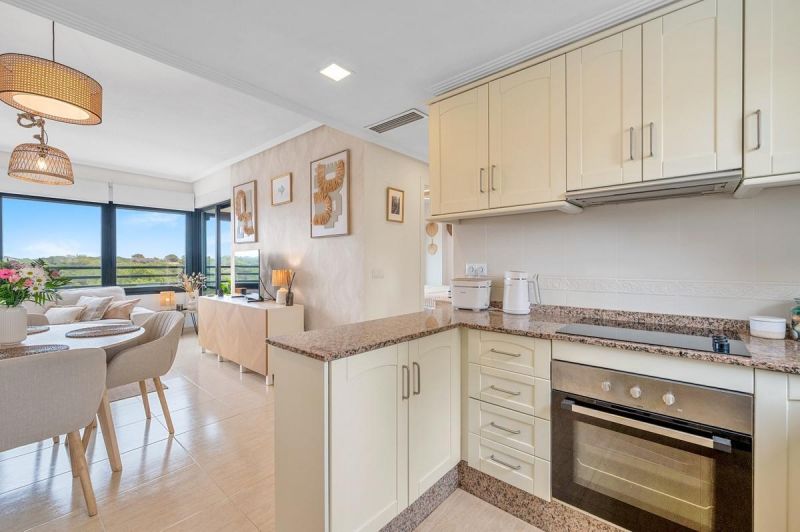 Apartmán 3+kk s terasou a bazénom Guardamar del Segura-Španielsko - 2