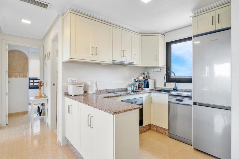 Apartmán 3+kk s terasou a bazénom Guardamar del Segura-Španielsko - 3