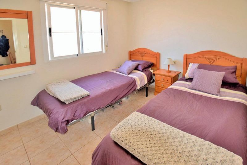 Veľký apartmán 3+1 s terasou Guardamar del Segura-Španielsko - 12