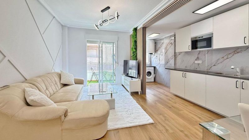 Apartmán 3+kk s balkónom Torrevieja-Španielsko - 2