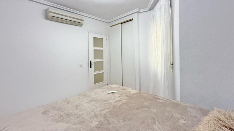 Apartmán 3+kk s balkónom Torrevieja-Španielsko - 10