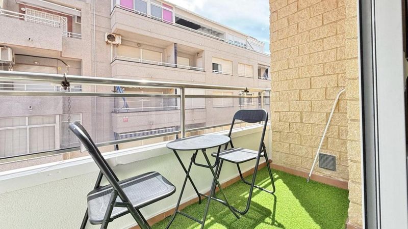 Apartmán 3+kk s balkónom Torrevieja-Španielsko - 14