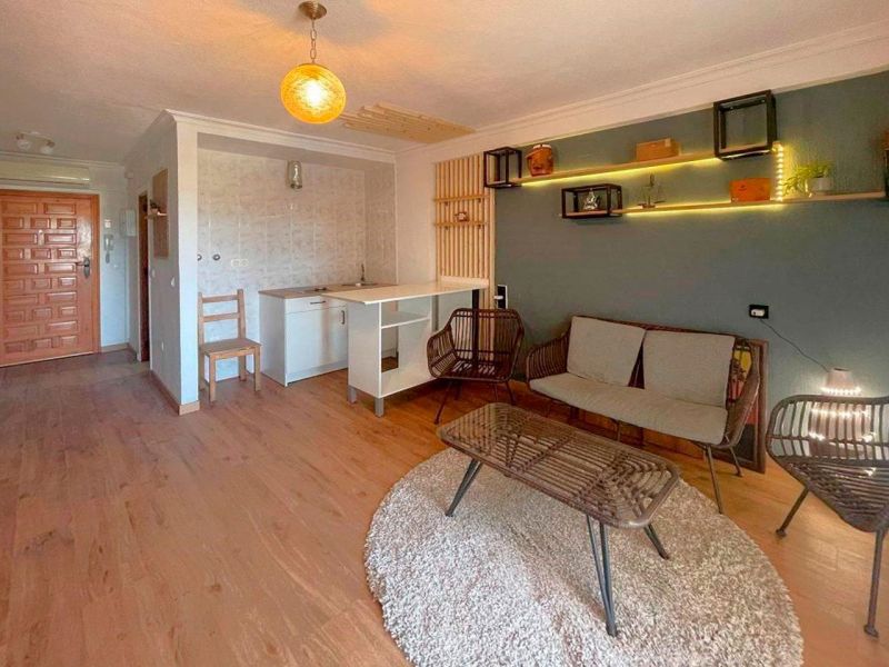 Štúdio 1+kk s bazénom Torrevieja, Španielsko - 2