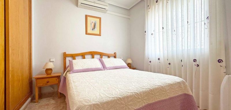 Dom 3+1 s bazénom Orihuela Costa-Playa Flamenca, Španielsko - 11