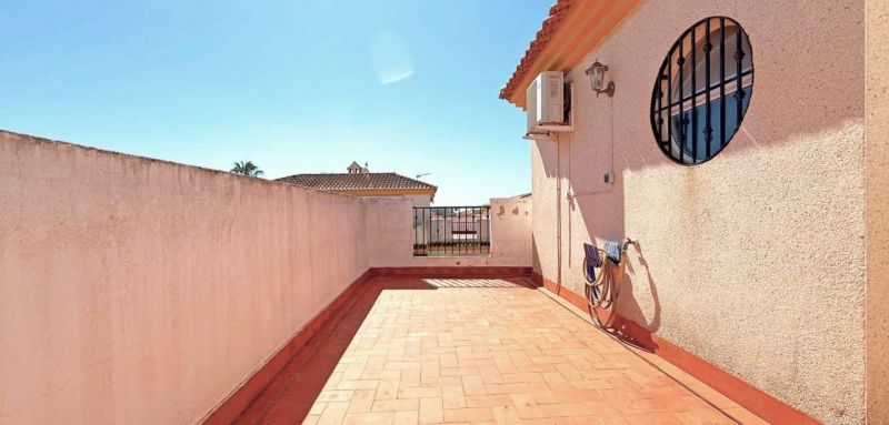 Dom 3+1 s bazénom Orihuela Costa-Playa Flamenca, Španielsko - 17