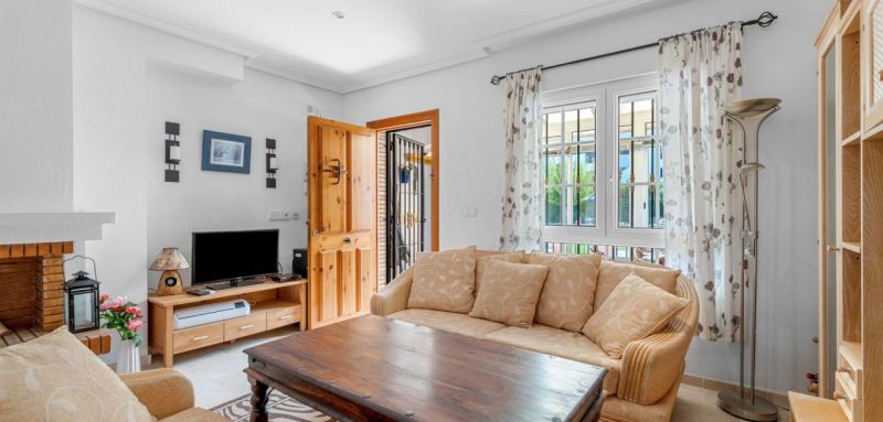 Radový dom 3+kk s bazénom Orihuela Costa, Španielsko - 21