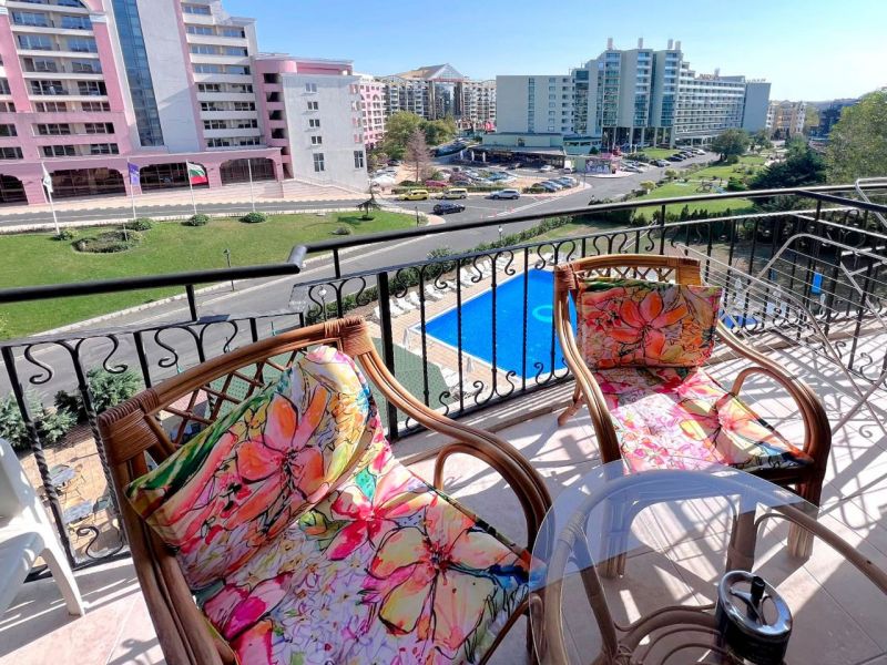 Lukratívny apartmán 2+kk s bazénom Slnečné Pobrežie, Bulharsko - 12