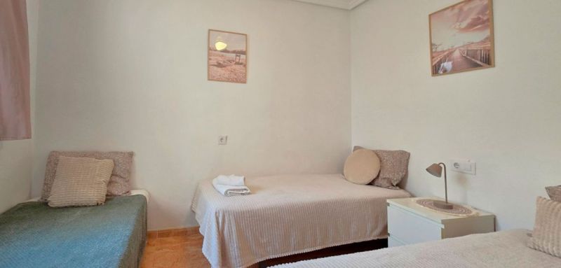Apartmán 3+kk s bazénom Torrevieja-La Siesta, Španielsko - 12