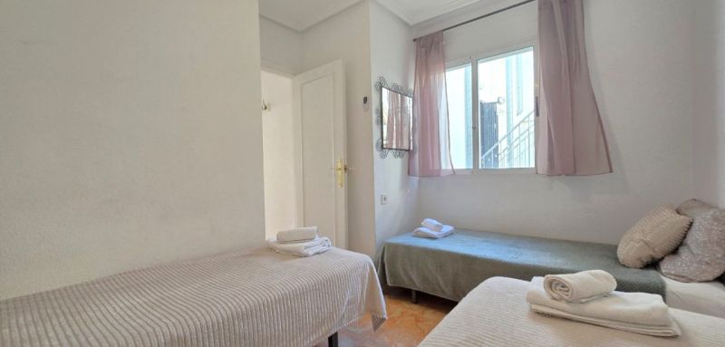 Apartmán 3+kk s bazénom Torrevieja-La Siesta, Španielsko - 14