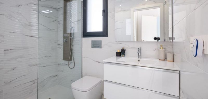 Modrený 2 podlažný dom 4+kk s bazénom, Torrevieja-Španielsko - 14