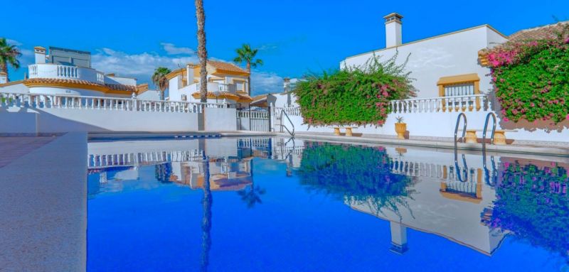 Dom 3+kk s bazénom Guardamar del Segura-El Raso, Španielsko - 2