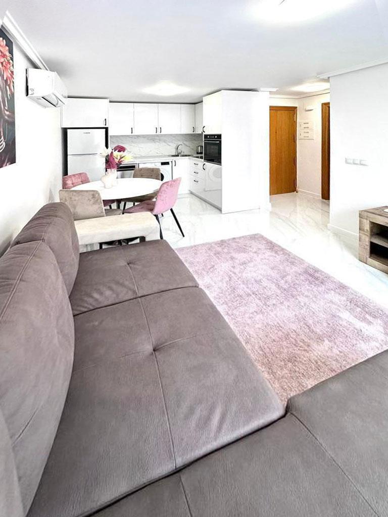 Apartmán 2+kk s balkónom Torrevieja-Playa del Cura, Španielsko - 2