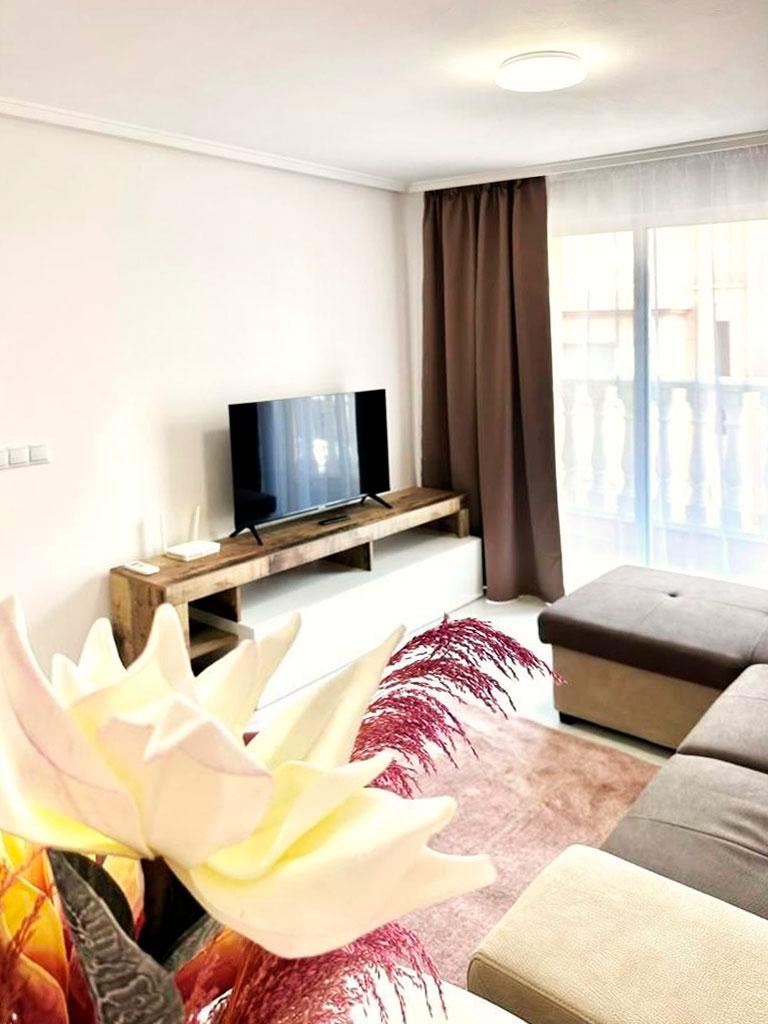 Apartmán 2+kk s balkónom Torrevieja-Playa del Cura, Španielsko - 6