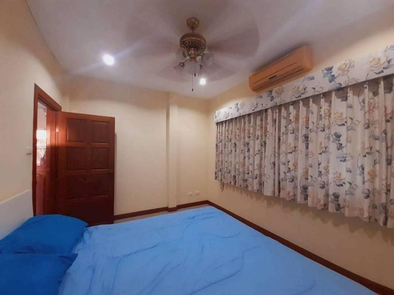 4 izbová vila s bazénom v Thajsku-Pattaya - 9