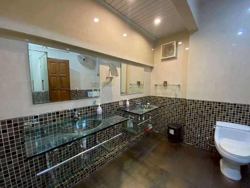 Thajsko-Pattaya-4 izbová vila s bazénom-Chaiyaphruek 2rd. - 12