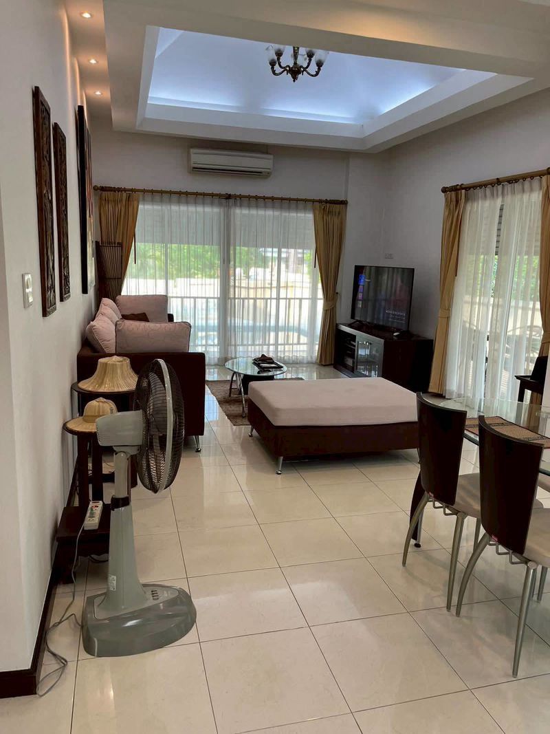 Thajsko-4 izbová vila s bazénom-Takhian Tia Pattaya - 7