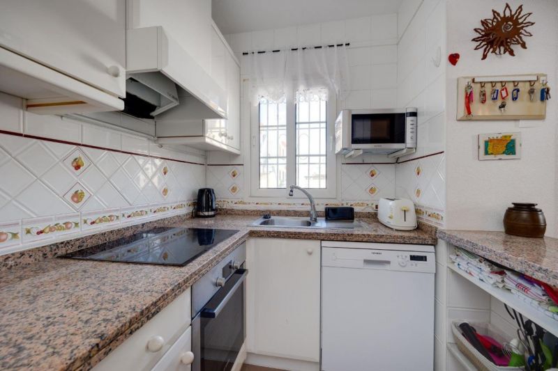 Radový dom 4+kk Orihuela Costa-Playa Flamenca, Španielsko - 14