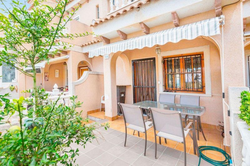 Radový dom 3+kk Torrevieja-Auguas Nuevas, Španielsko - 2