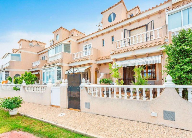 Radový dom 3+kk Torrevieja-Auguas Nuevas, Španielsko - 1
