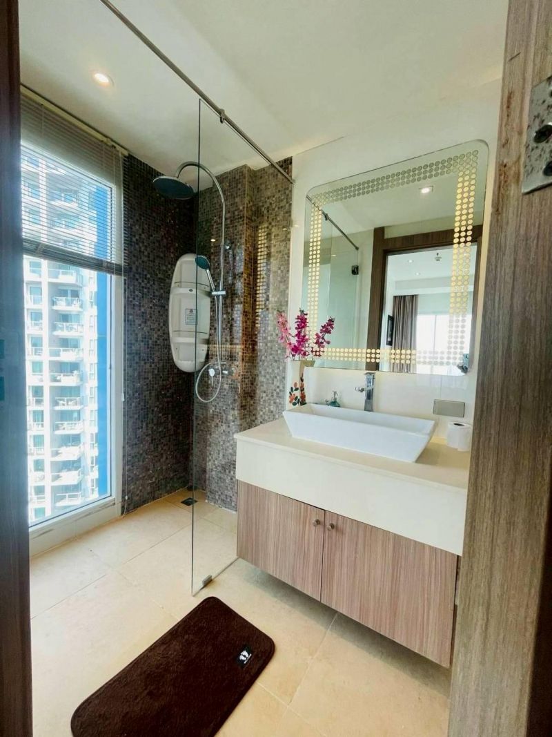 Thajsko-Pattaya-2 izbový apartmán-Nam Talay Condominium - 8